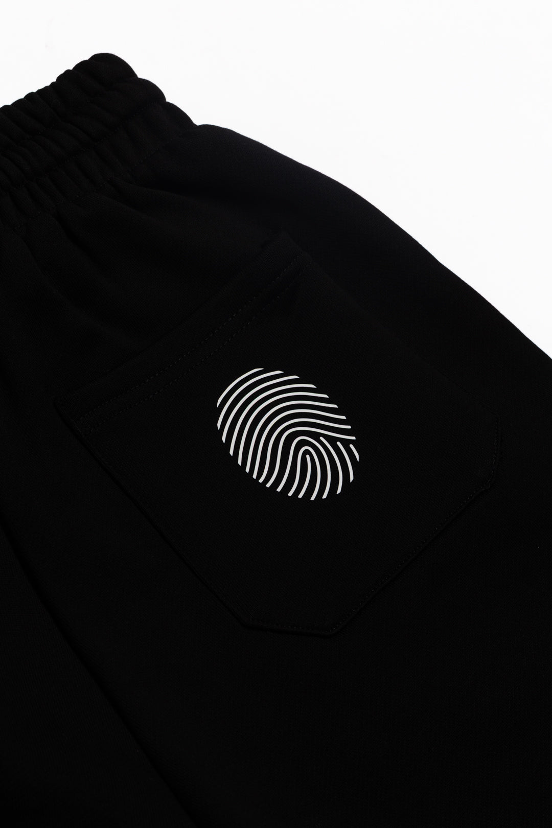 "MONACO" BLACK SHORTS in M - von WE - NO | Jetzt bei WE - NO erhältlich!