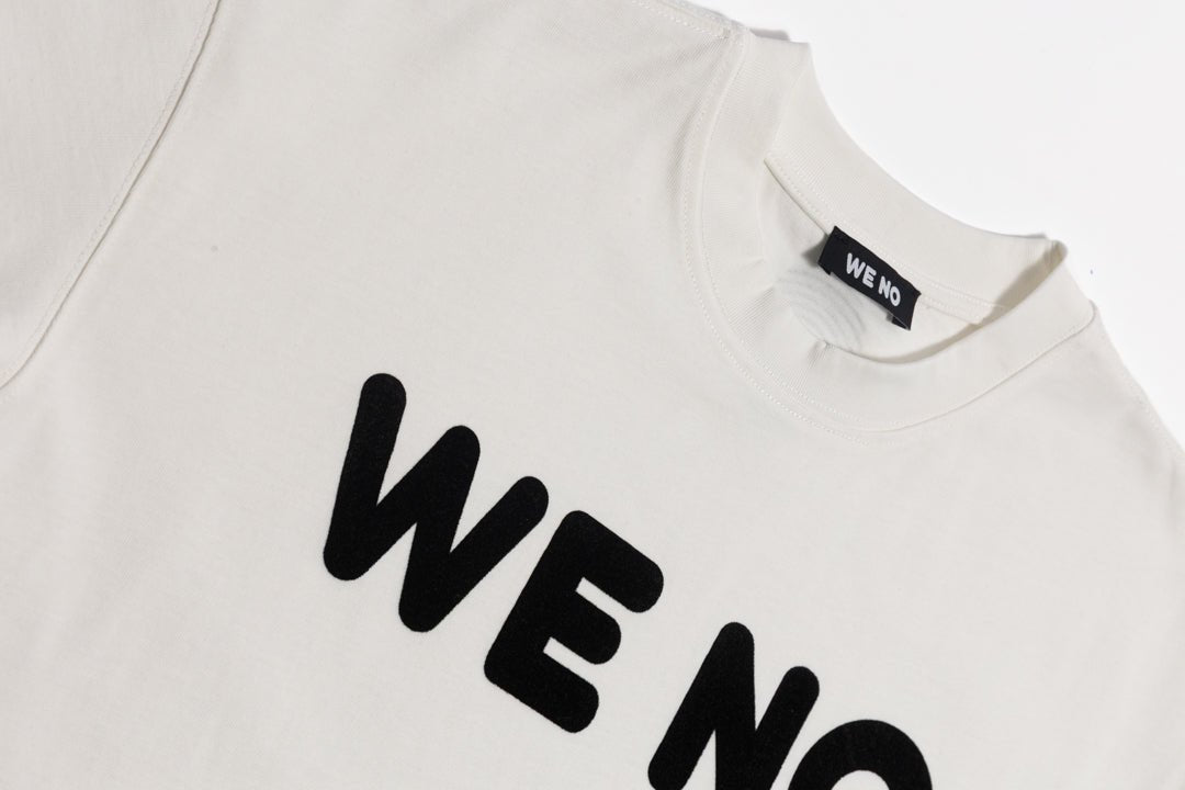 WHITE T - SHIRT LUXURY VELVET in M - von WE - NO | Jetzt bei WE - NO erhältlich!