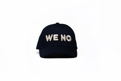 NAVY BASEBALL CAP - WHITE LOGO in - von WE - NO | Jetzt bei WE - NO erhältlich!