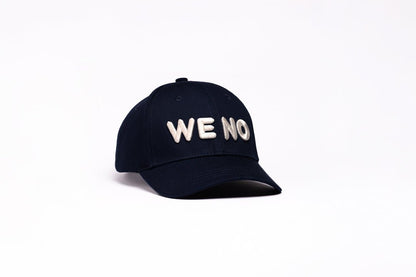 NAVY BASEBALL CAP - WHITE LOGO in - von WE - NO | Jetzt bei WE - NO erhältlich!